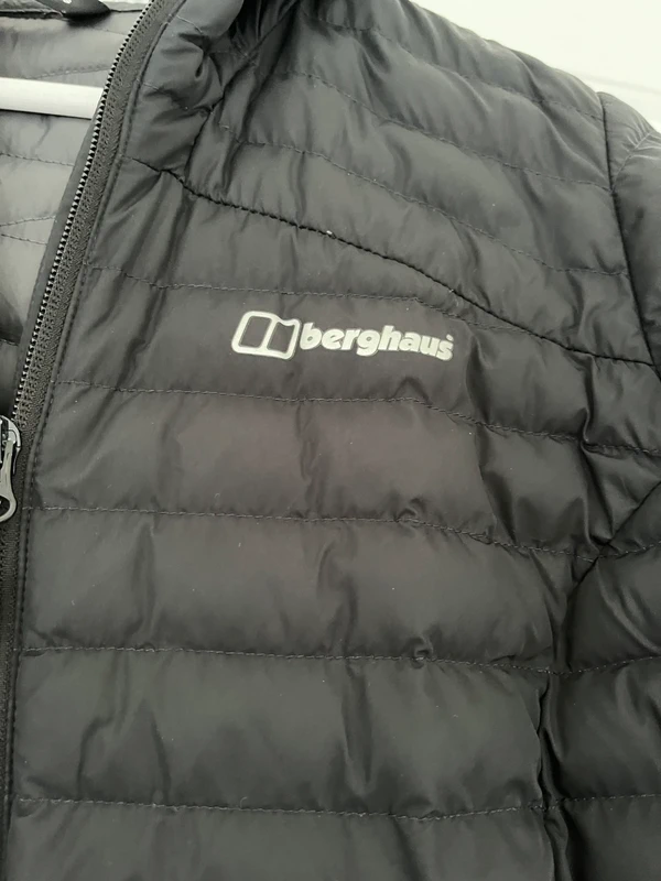 Berghaus punjena jakna — fotografija 2